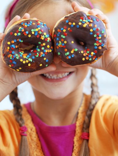 Діти і солодощі