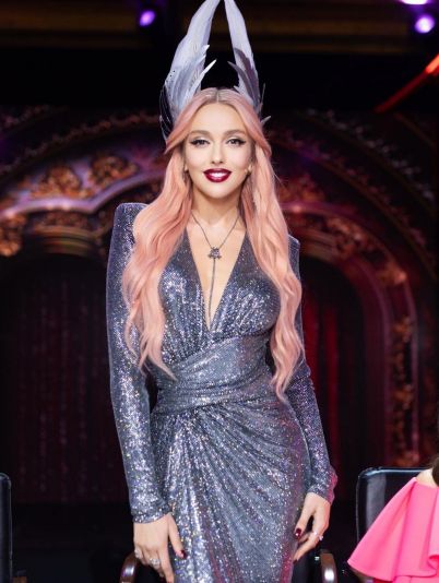 Оля Полякова