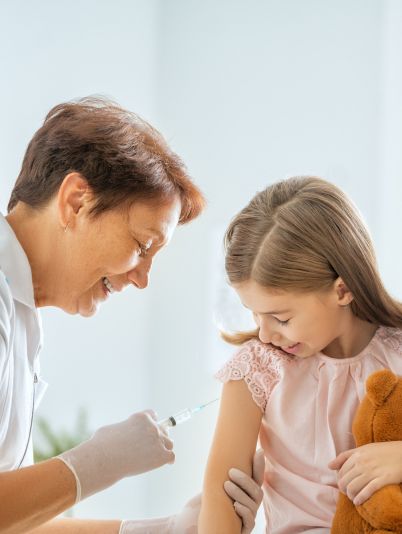 вакцину против COVID-19