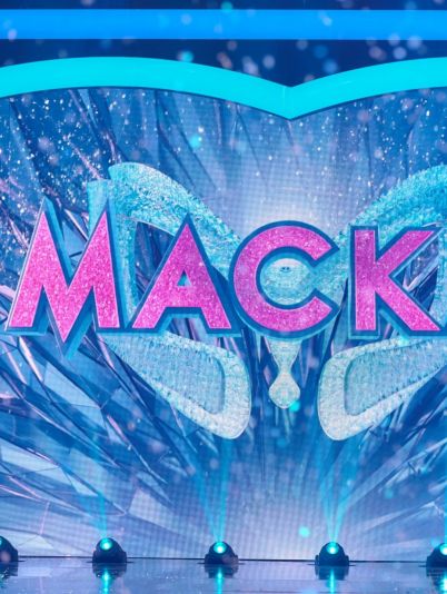 Новорічна МАСКА