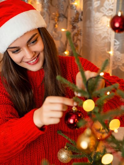 Новорічні прикраси 2024 року