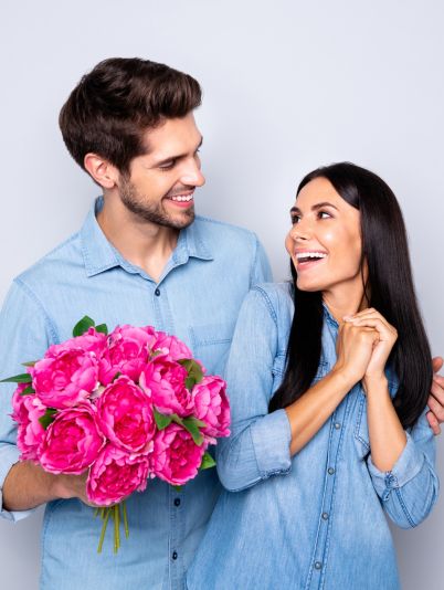 Поздравления с 8 Марта девушке