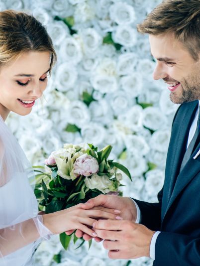 Що подарувати на весілля