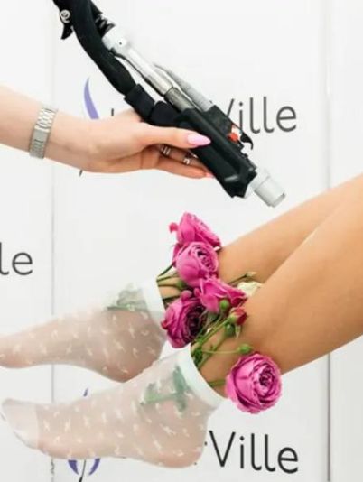 Лазерна епіляція ніг