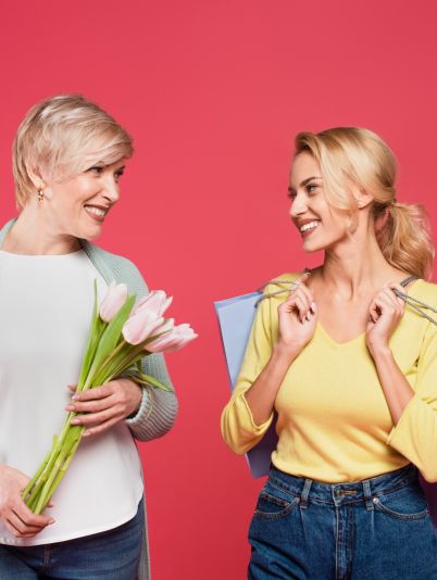 Що подарувати мамі на День матері