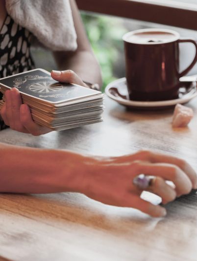 Таро-прогноз на листопад