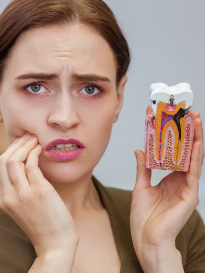 Девушка у стоматолога