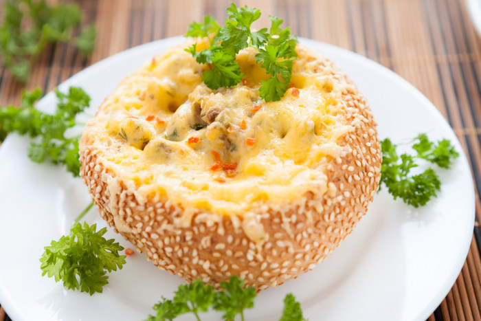булочки с грибами и сыром