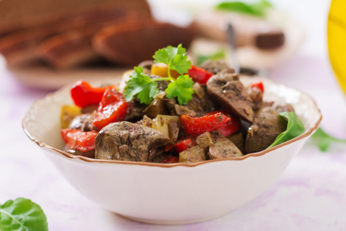 куриная печень с болгарским перцем