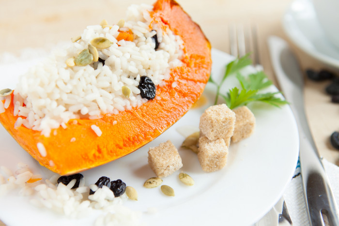 тыква с рисом и изюмом