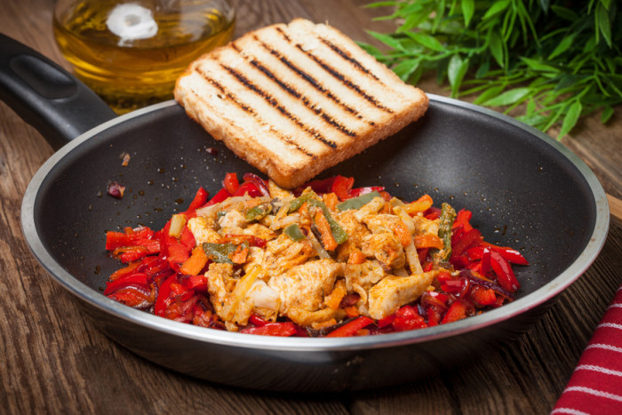 курица с овощами в медовом маринаде