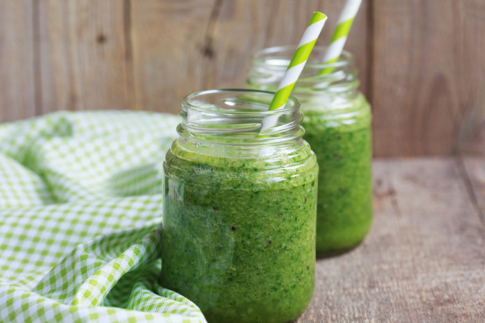 смузи из киви со шпинатом