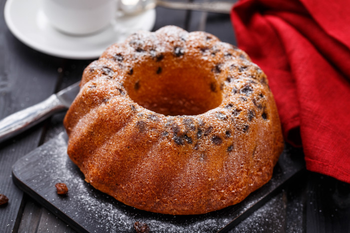 Кекс с лимоном и изюмом