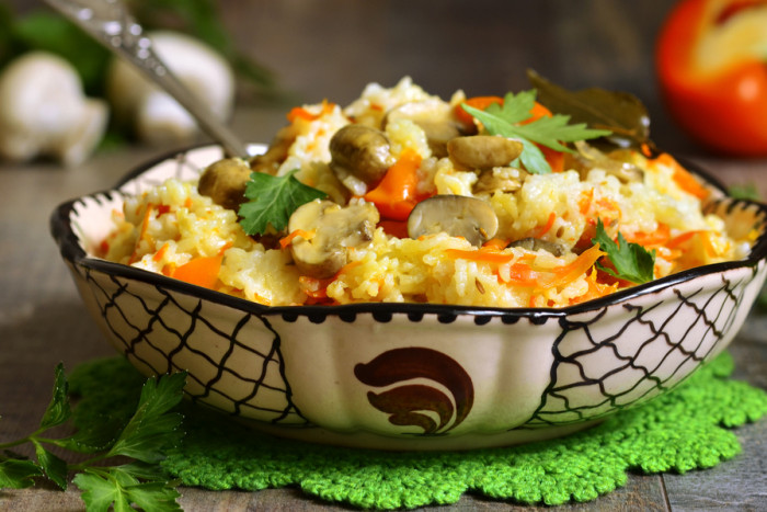 плов с грибами