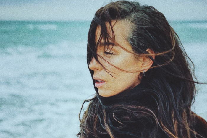 После небольшой паузы у Даши Суворовой  громкая премьера - "Кабриолеты"