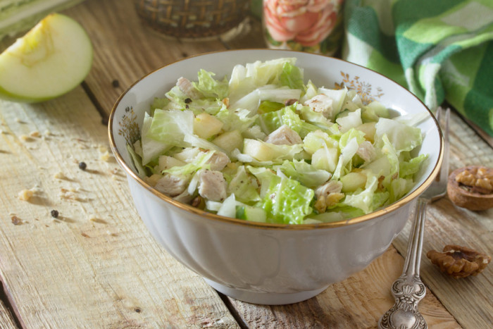 салат с курицей и капустой