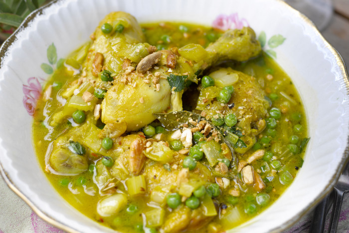 Курица с шафраном