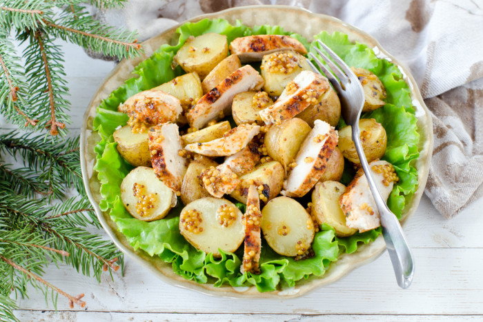 картофельный салат с курицей
