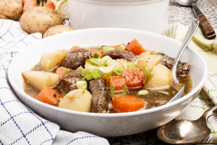 жаркое со свининой и картошкой