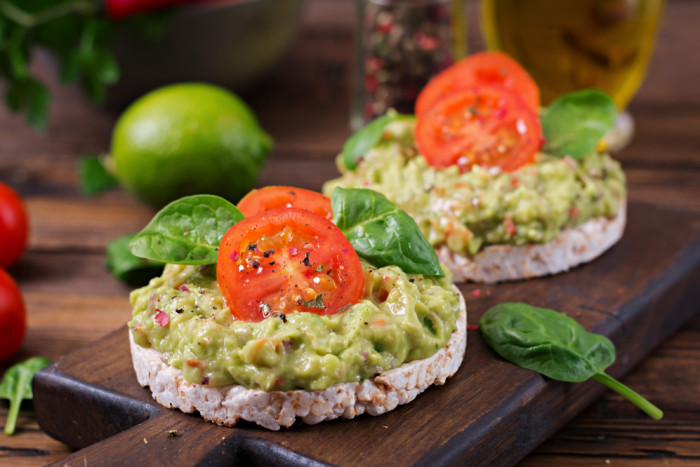 авокадо с луком