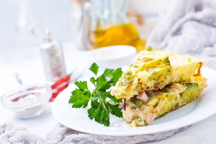 омлет с брокколи