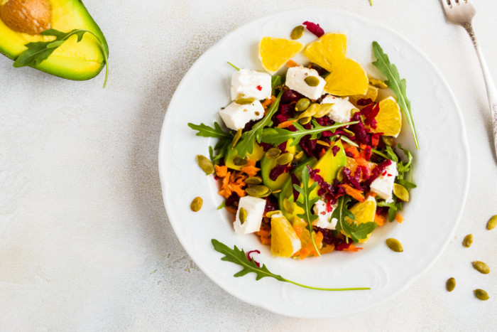 свекла с авокадо