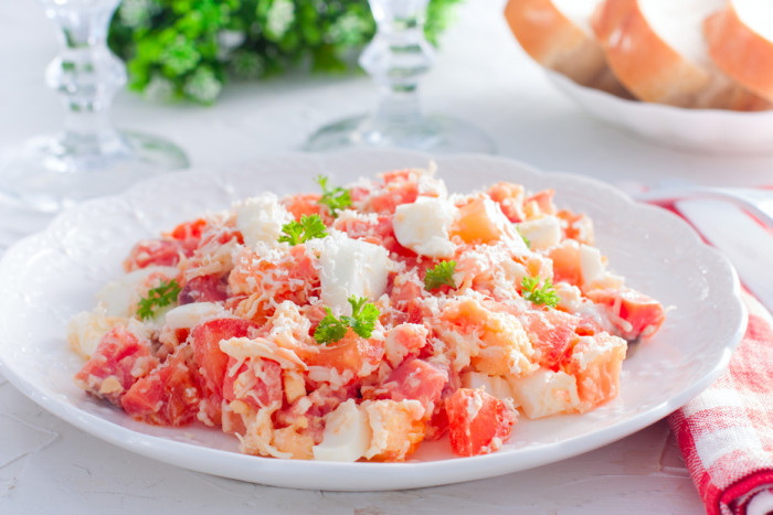 салат из красной рыбы