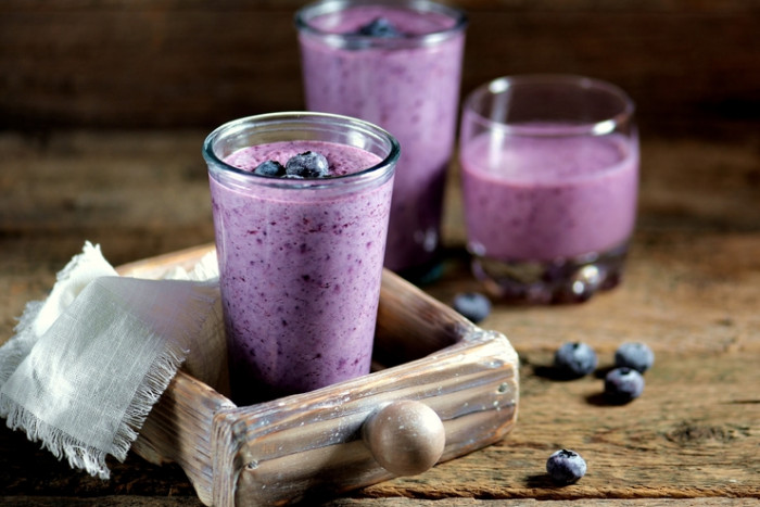 коктейль голубика