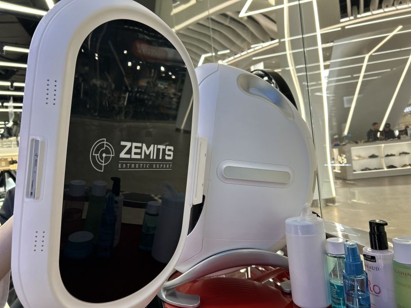 Zemits Skin Analysis System