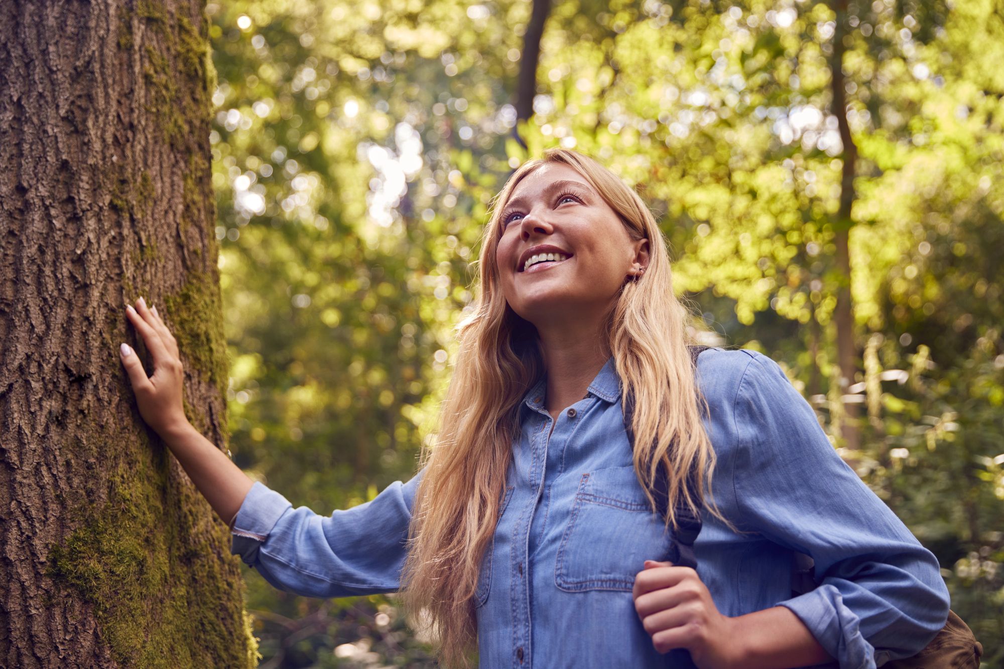 Зачем стучать по дереву