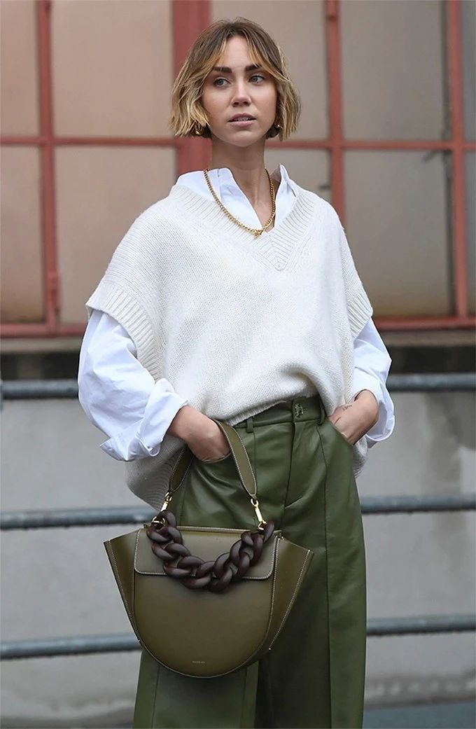 Вязанные жилеты