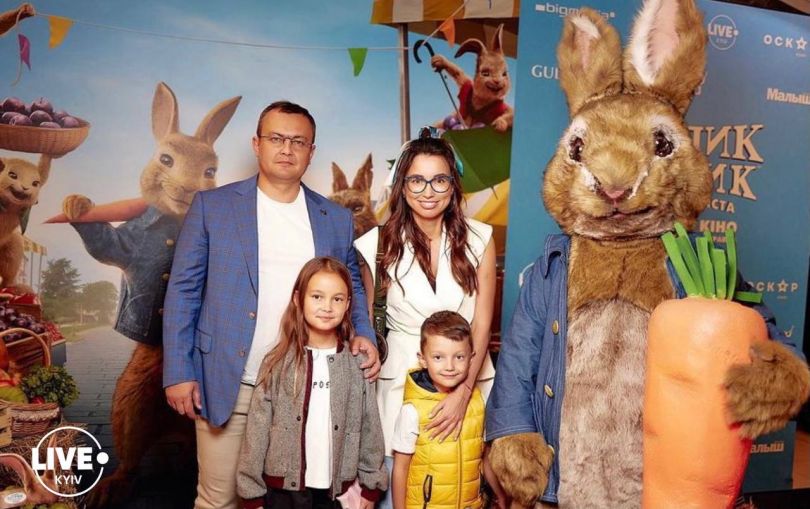 Марина Аристова с семьей