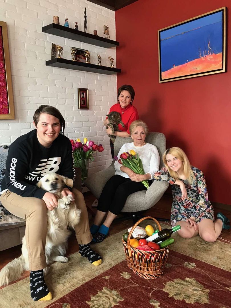 Олена Фроляк