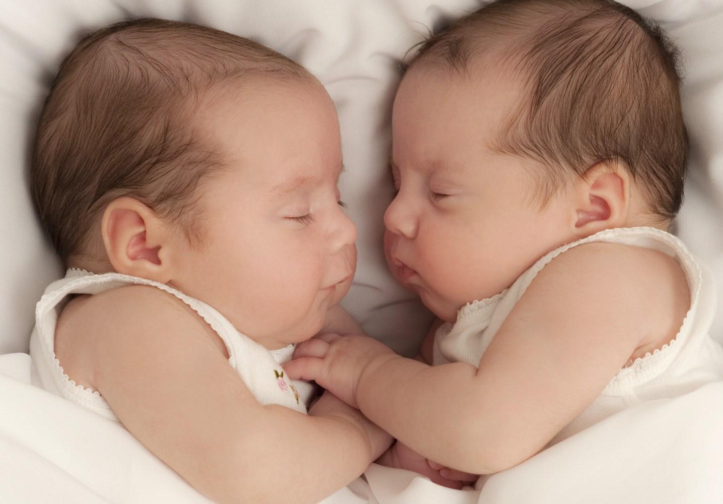 /storage/shares/uploads/files/1466425290_twin-pregnancy-2.jpg