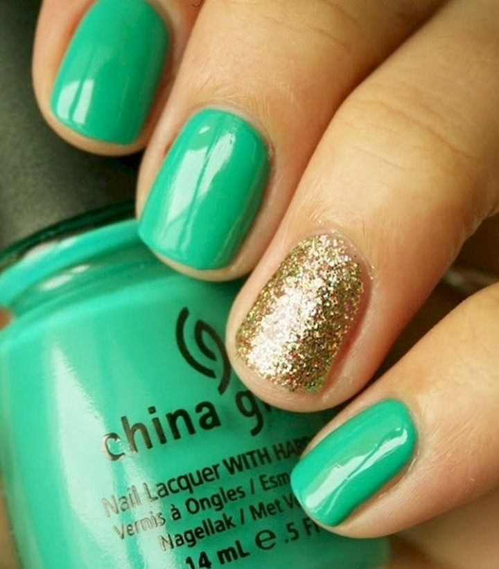 /storage/shares/uploads/files/18-Green-Nail-Manicures-That-Your-Are-Going-to-Love-Wearing-08-720x822.jpg
