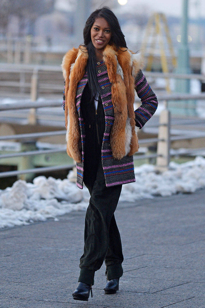 /storage/shares/uploads/files/54ac3f925ed87_-_elle-celeb-winter-stree-style-jessica-white-xln-xln.jpg
