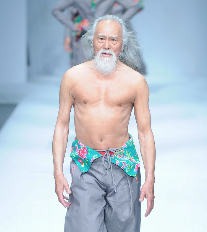 /storage/shares/uploads/files/80-Year-Old-Grandpa-Tries-Modeling-For-The-First-Time-And-Totally-Slays-His-Runway-Debut-581df6a348b0b__700.jpg
