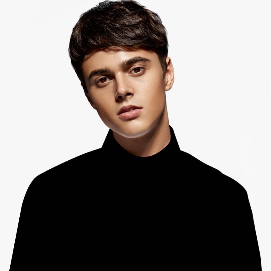 /storage/shares/uploads/files/ALEKSEEV%20%201.jpg