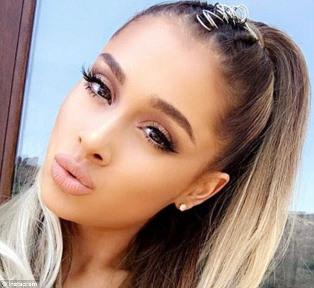 /storage/shares/uploads/files/Arianna-grande-pierced-braisd%281%29.jpg