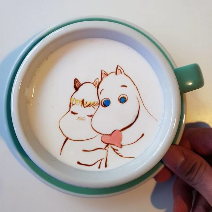/storage/shares/uploads/files/Artistic-barista-from-korea-who-draws-art-on-coffee-5912becb06299__700-688x688.jpg
