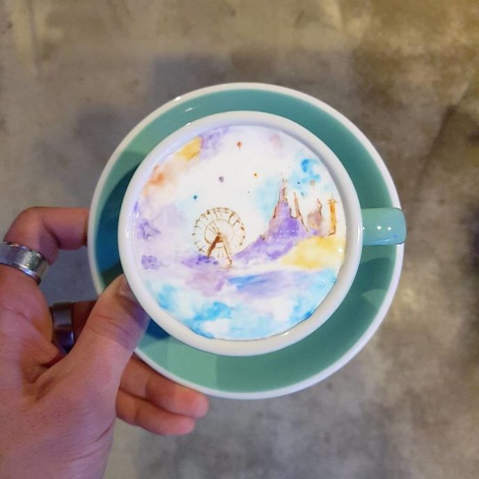 /storage/shares/uploads/files/Artistic-barista-from-korea-who-draws-art-on-coffee-5912bef920aaa__700-688x688.jpg