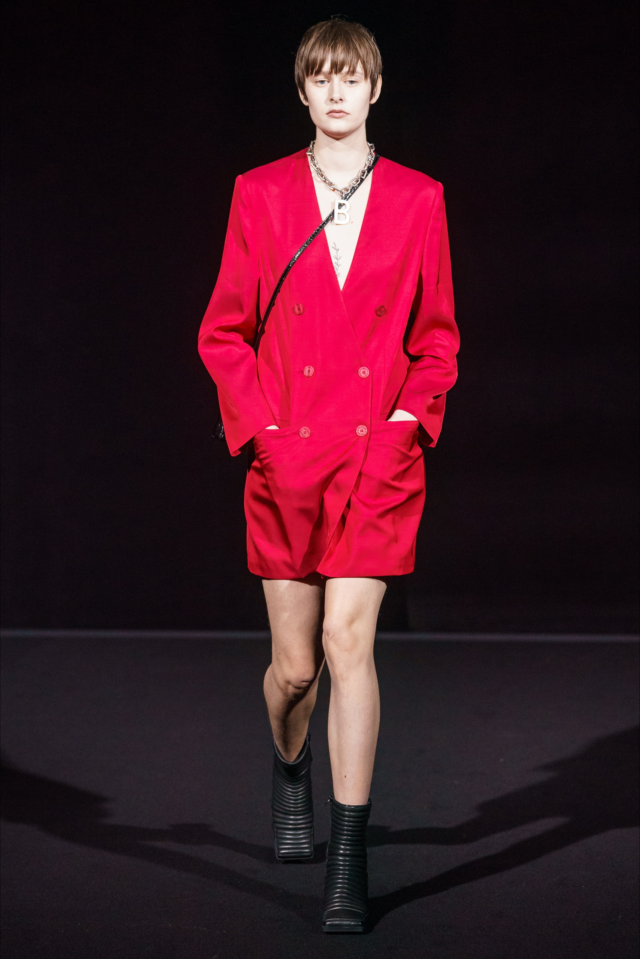 /storage/shares/uploads/files/Balenciaga%285%29.jpg