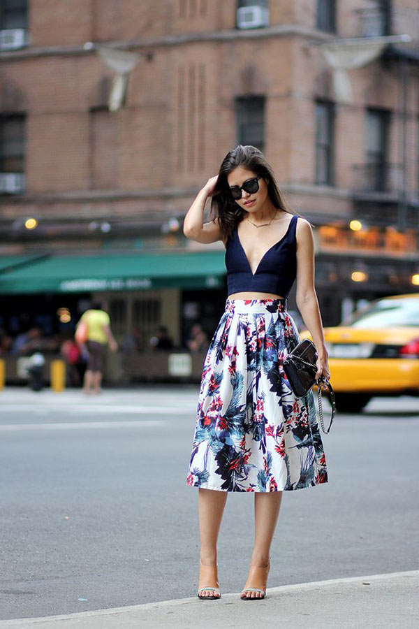 /storage/shares/uploads/files/How-To-Wear-Mules-Street-Style-12.jpg