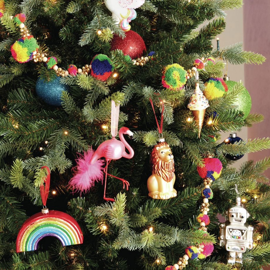 /storage/shares/uploads/files/John-Lewis-Xmas-ABC-detail-1-920x920.jpg