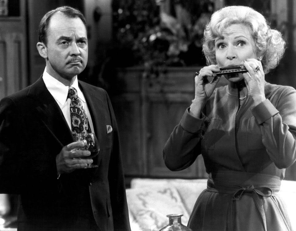 /storage/shares/uploads/files/John_Hillerman_Betty_White_The_Betty_White_Show_1977.JPG