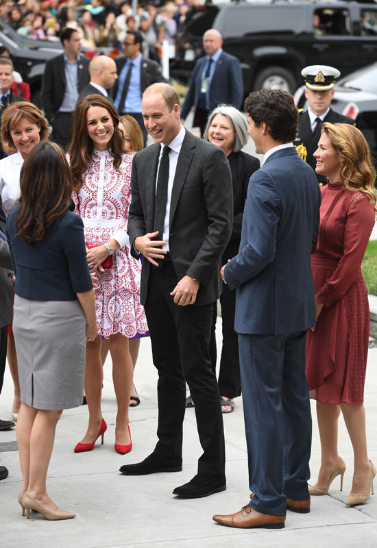 /storage/shares/uploads/files/Kate-family-Canada.jpg