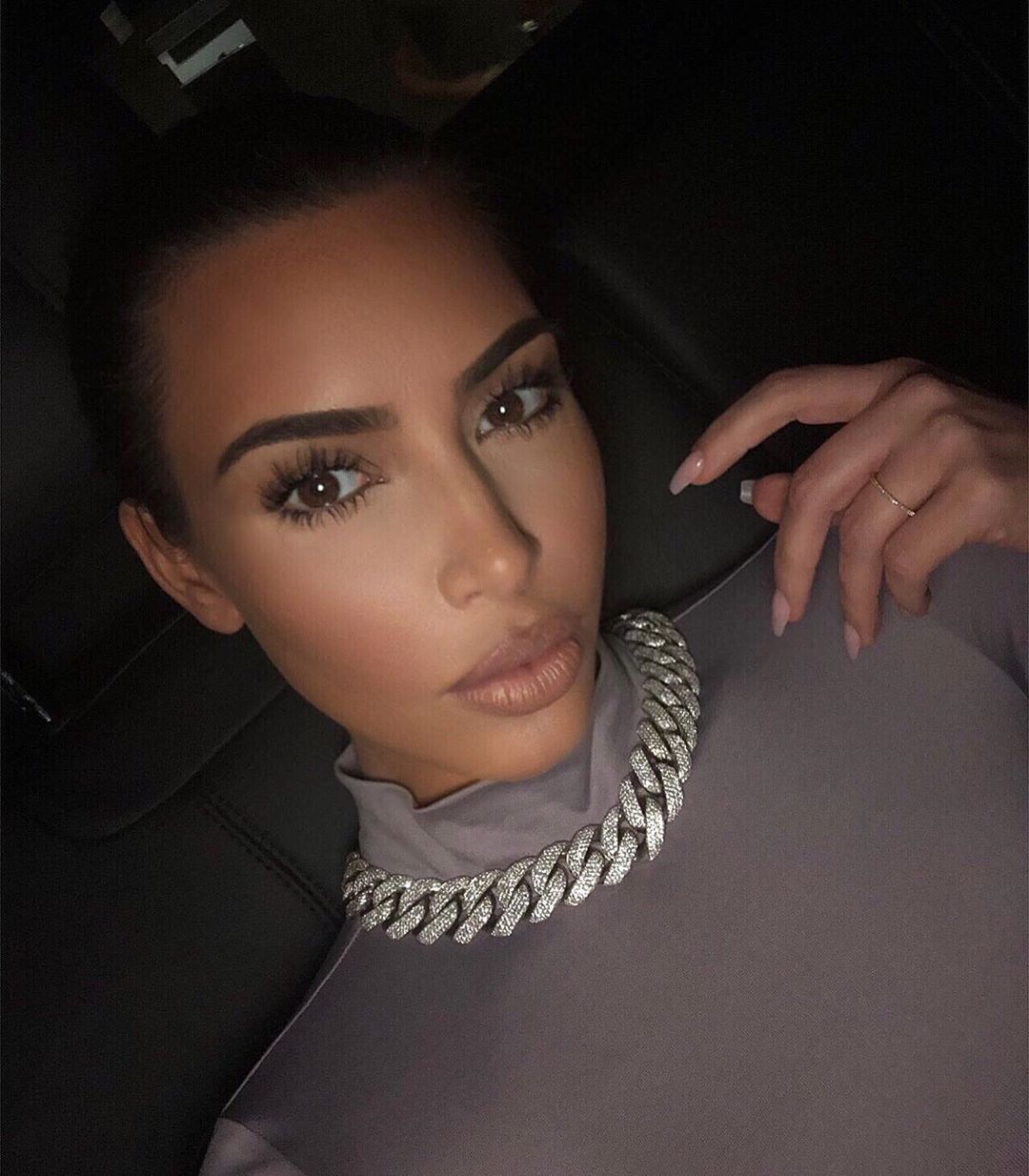 /storage/shares/uploads/files/Kim%20Kardashian%20%D1%86%D0%B5%D0%BF%D1%8C.jpg