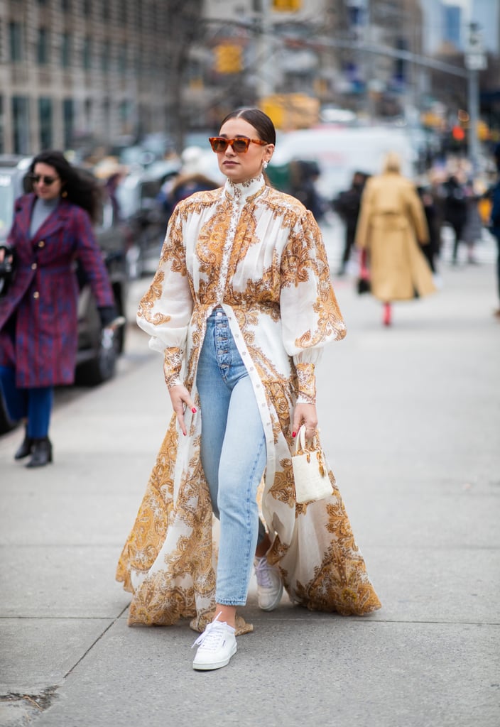 /storage/shares/uploads/files/Leave-your-maxi-dress-open-style-jeans-sneakers.jpg