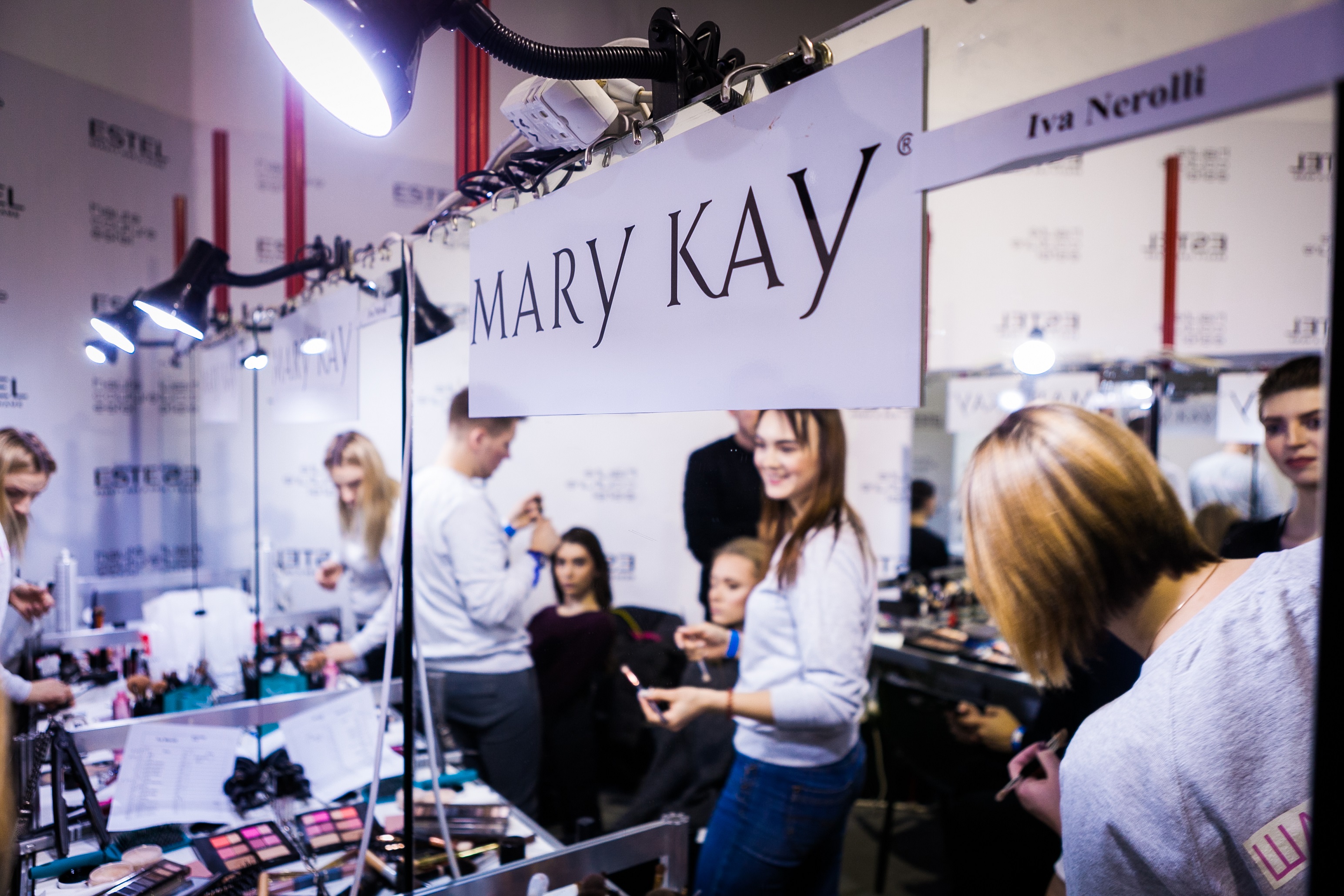 /storage/shares/uploads/files/Mary%20Kay%2001.jpg