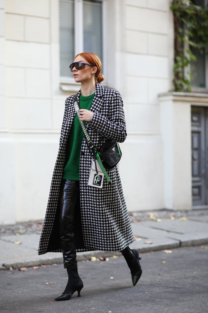 /storage/shares/uploads/files/Style-Pair-Checkered-Coat.jpg